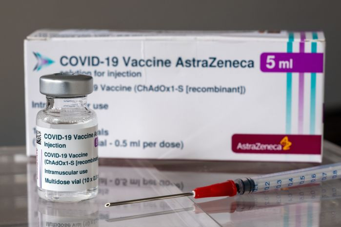 Глава AstraZeneca допустил отказ от производства вакцин против COVID-19